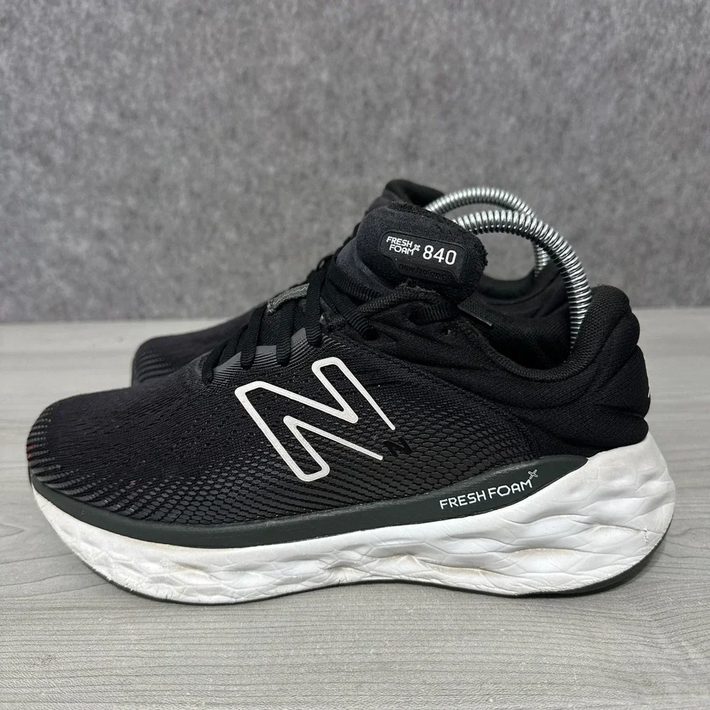 New Balance Fresh Foam X 840‎ v1 Women's Sz 8.5 Running Shoes Black White